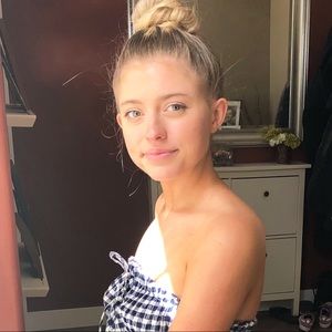 Meet your Posher, Maya